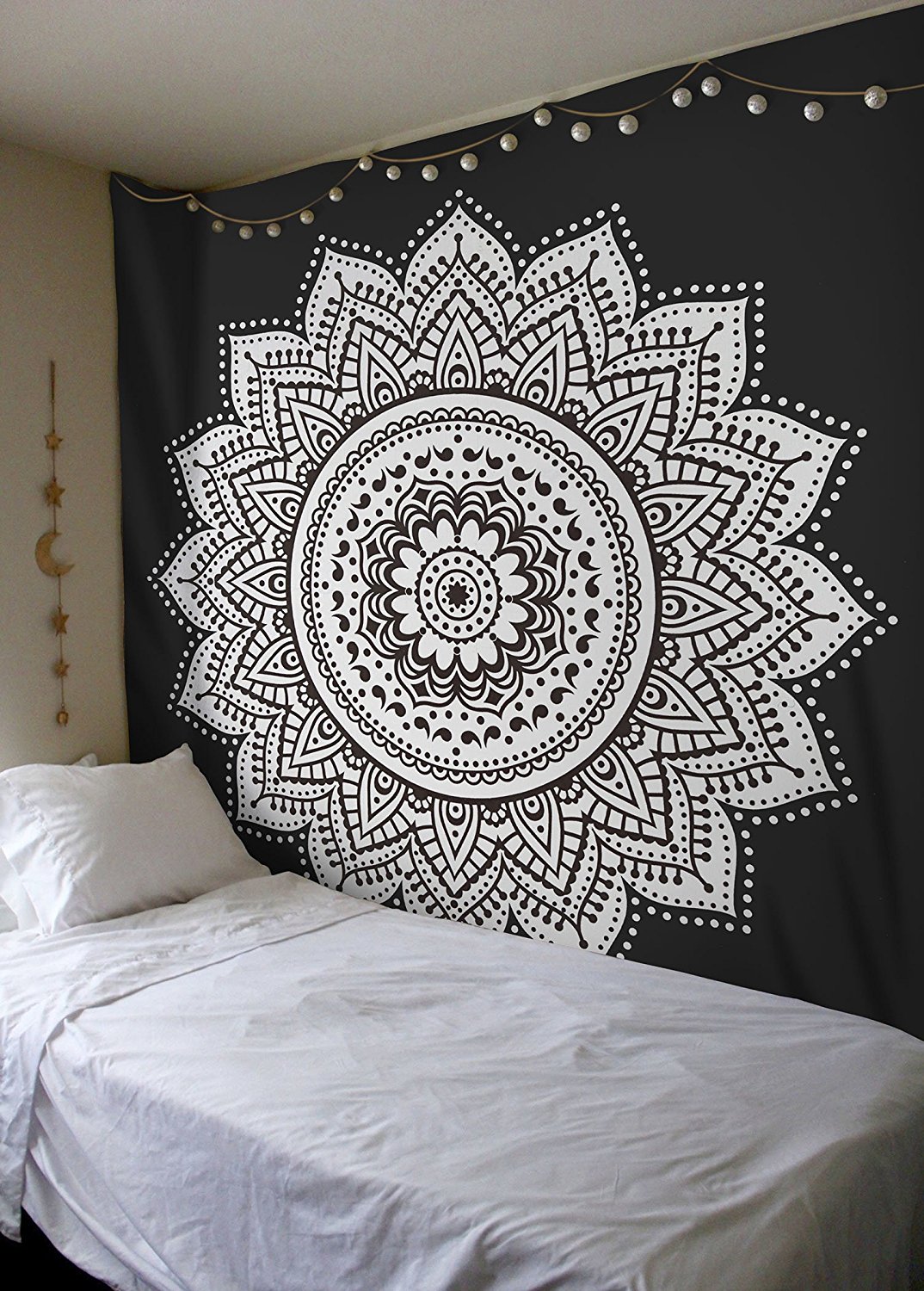 15 +brilliant ideas for using your wall tapestry in an innovative way
