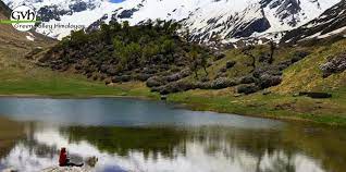 A trek to the most stunning lake in Uttarakhand is Ruinsara Tal